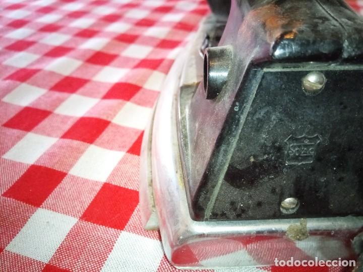 Antig&uuml;edades: PLANCHA ELECTRICA SOLAC MODELO 622/A CAL902 - Foto 6