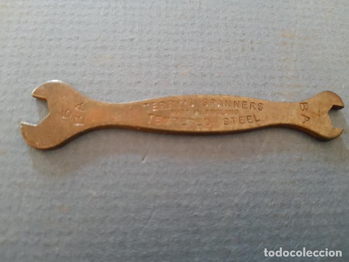 Antig&uuml;edades: mini llave de tuera inglesa , terry&acute;s spanner BA 5 y 7 (7cm aprox) - Foto 1