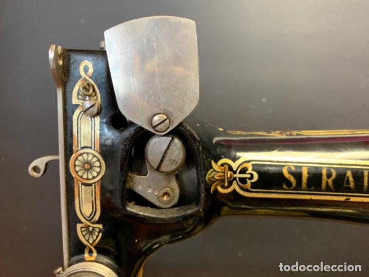 Antig&uuml;edades: M&aacute;quina de coser antigua - Foto 11