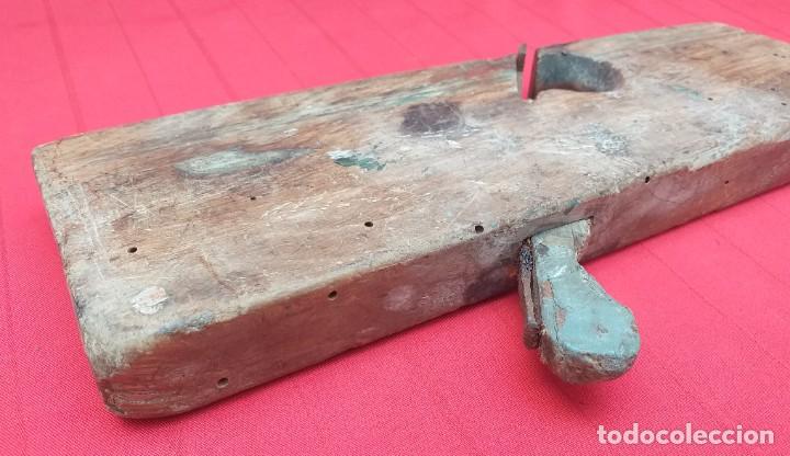 Antig&uuml;edades: CEPILLO DE CARPINTERO - Foto 7