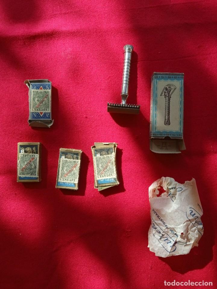 Antig&uuml;edades: Maquinilla y hojas de afeitar antiguas - Foto 1