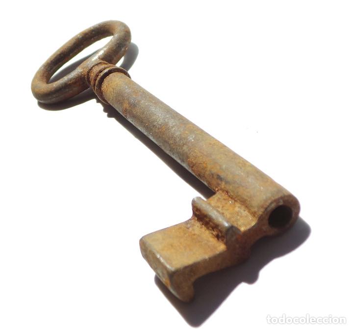 Antig&uuml;edades: LLAVE DE COLECCI&Oacute;N.- 14 CM DE LARGO - Foto 2