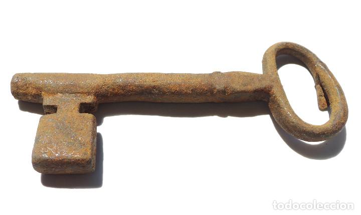 Antig&uuml;edades: LLAVE DE COLECCI&Oacute;N.- 13,5 CM DE LARGO - Foto 3