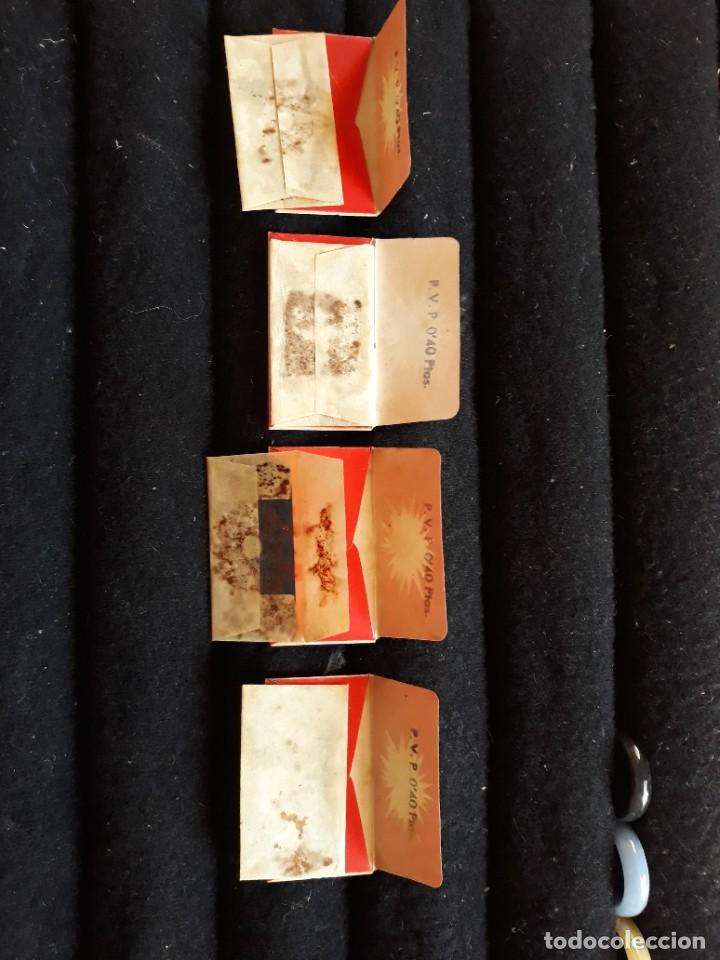 Antig&uuml;edades: Cajita con 4 hojas de afeitar - Foto 4