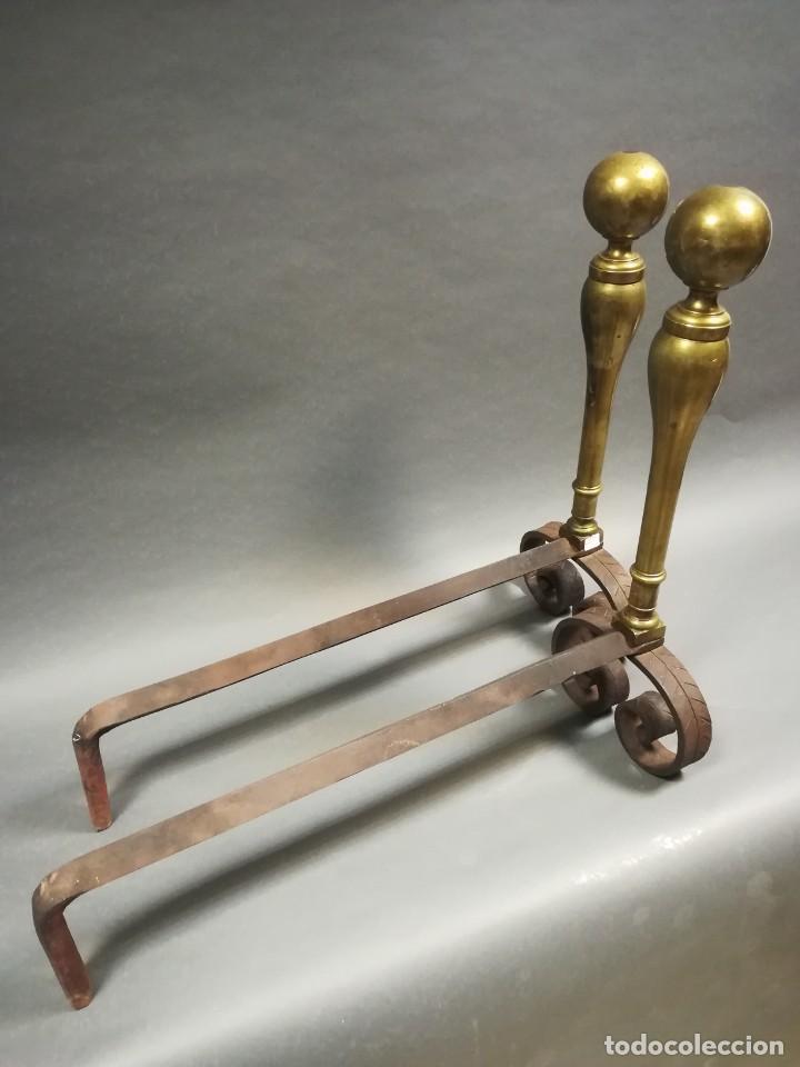 Antig&uuml;edades: MORILLOS DE CHIMENEA DE BRONCE Y HIERRO FORJADO - Foto 3