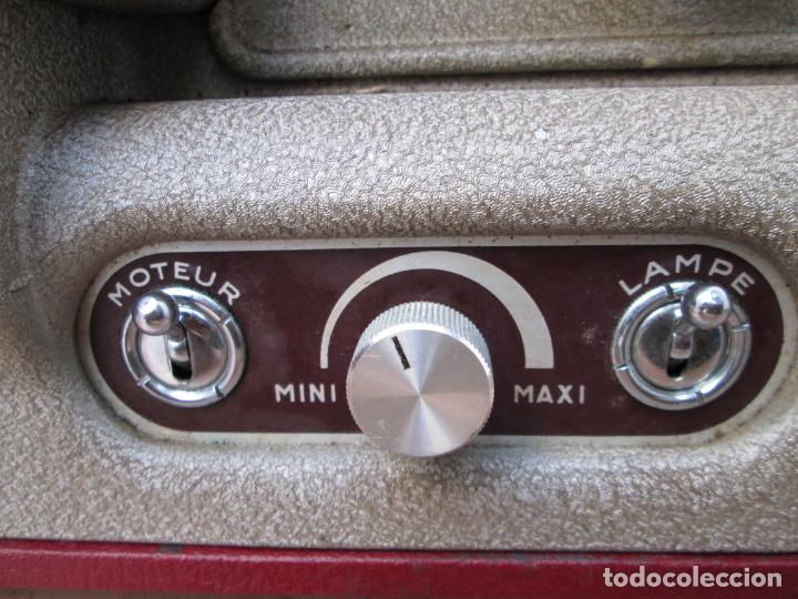 Antig&uuml;edades: Antiguo proyector de cine ERCSAM MALEX, de 8 mm. - Foto 6