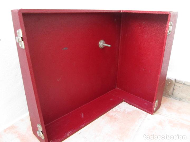 Antig&uuml;edades: Antiguo proyector de cine ERCSAM MALEX, de 8 mm. - Foto 11