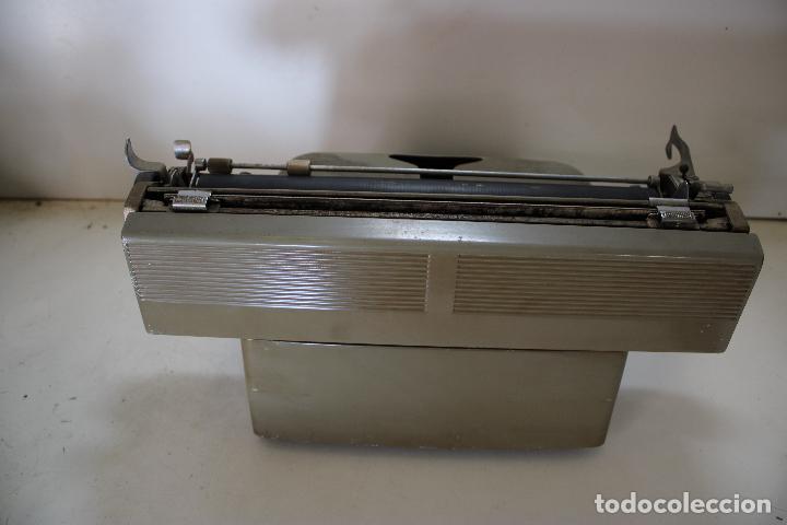 Antig&uuml;edades: M&Aacute;QUINA DE ESCRIBIR LEXIC&Oacute;N 80 - HISPANO OLIVETTI - Foto 5