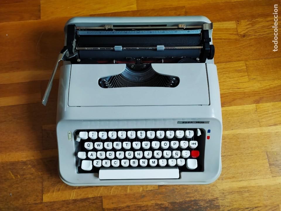 Antig&uuml;edades: M&agrave;quina escriure ELSA - Foto 1