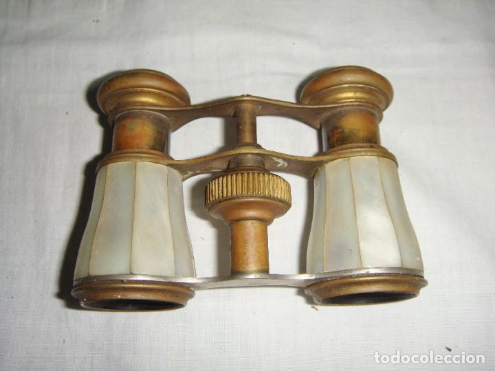 Antig&uuml;edades: Binoculares o Prism&aacute;ticos de Teatro. N&aacute;car y bronce. - Foto 2