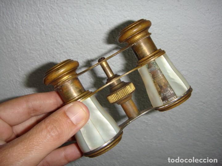 Antig&uuml;edades: Binoculares o Prism&aacute;ticos de Teatro. N&aacute;car y bronce. - Foto 3