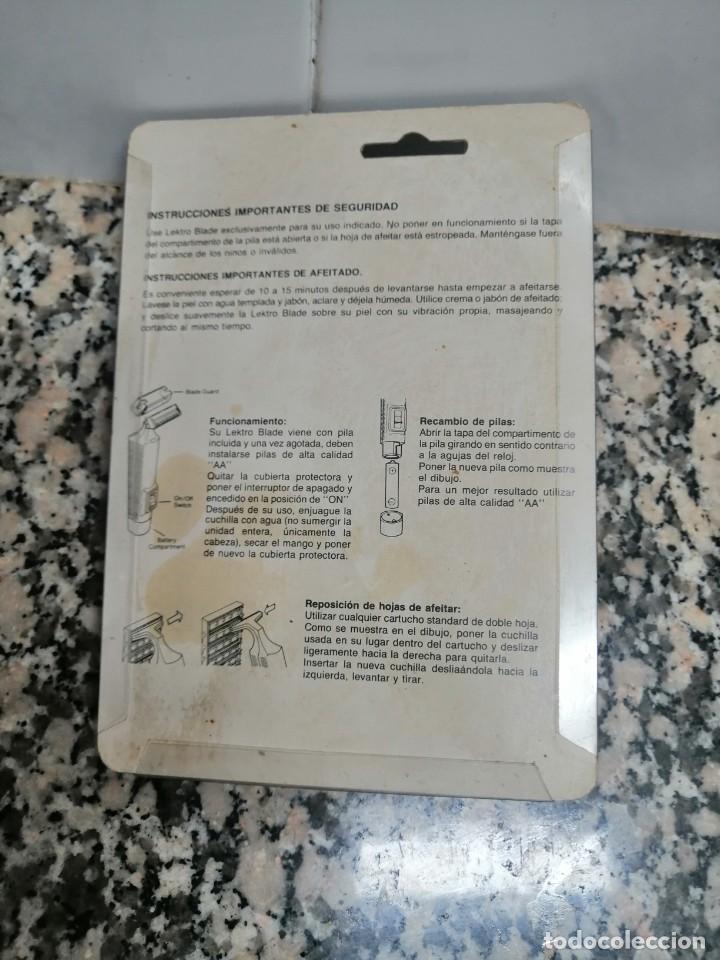 Antig&uuml;edades: MAQUINA DE AFEITAR VIBRATING BLADE RAZON - Foto 3