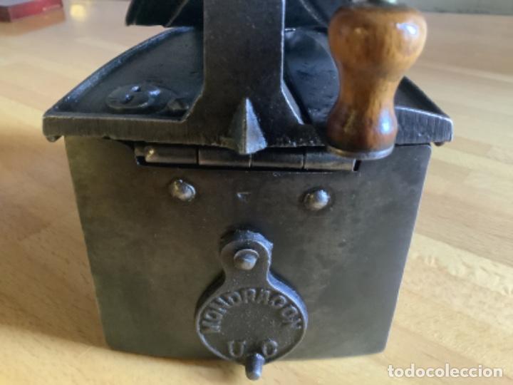 Antig&uuml;edades: plancha de chimenea Mondrag&oacute;n del n&uacute;mero seis - Foto 3