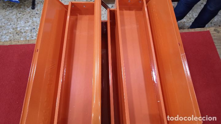 Antig&uuml;edades: CAJA HERRAMIENTAS MET&Aacute;LICA. - Foto 2