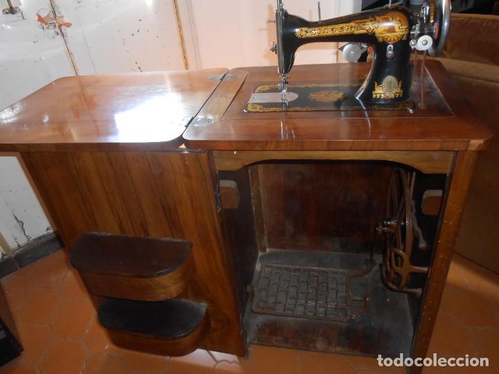 maquina de coser singer con mueble - Buy Antique sewing machines Singer on  todocoleccion