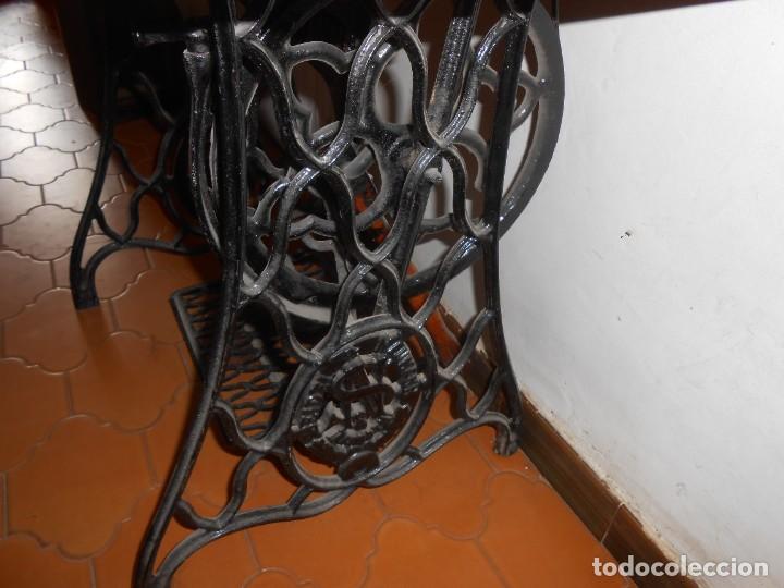 Antig&uuml;edades: Maquina de coser NAUMANN - Foto 4