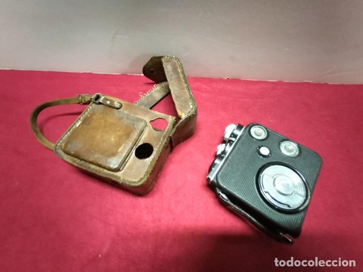 Antig&uuml;edades: C&aacute;mara Eumig C3 de 8mm Vintage - Foto 8
