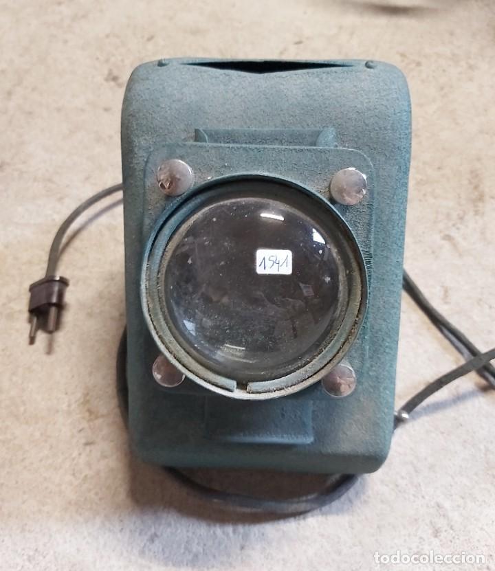 Antig&uuml;edades: Proyector de diapositivas de los a&ntilde;os 40 - Foto 2