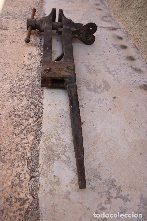 Antig&uuml;edades: tornillo de herrero - Foto 10