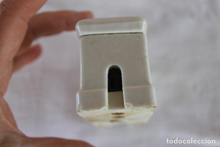 Antig&uuml;edades: LOTE PIEZAS CERAMICAS ELECTRICAS PLOMOS, ENCHUFES - Foto 5