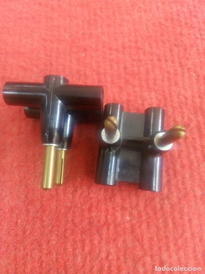 Antig&uuml;edades: CLAVIJA TRIPLE EL&Eacute;CTRICA - Foto 2