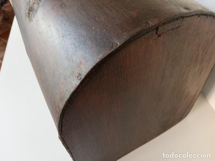 Antig&uuml;edades: Tapa cubre m&aacute;quina de coser - Foto 4