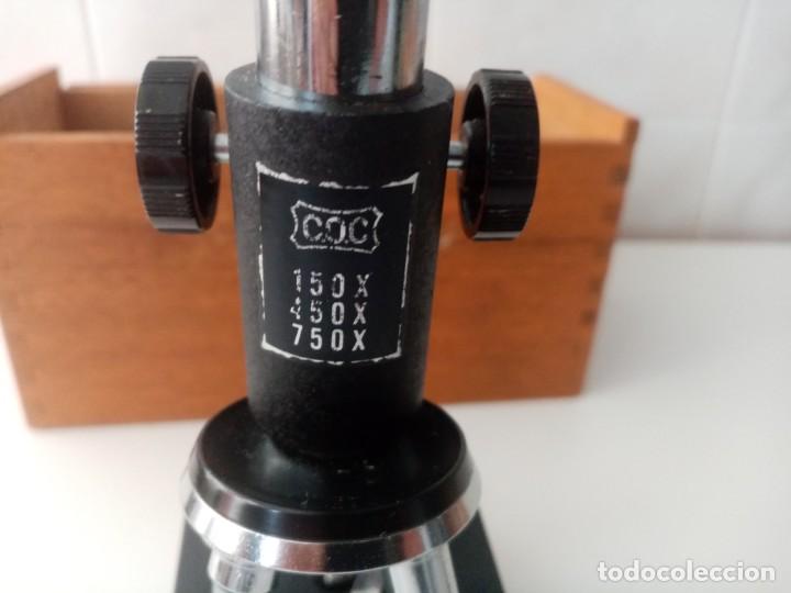 Antig&uuml;edades: MICROSCOPIO INFANTIL C.O.C. CON LUZ Y EN CAJA DE MADERA - Foto 3