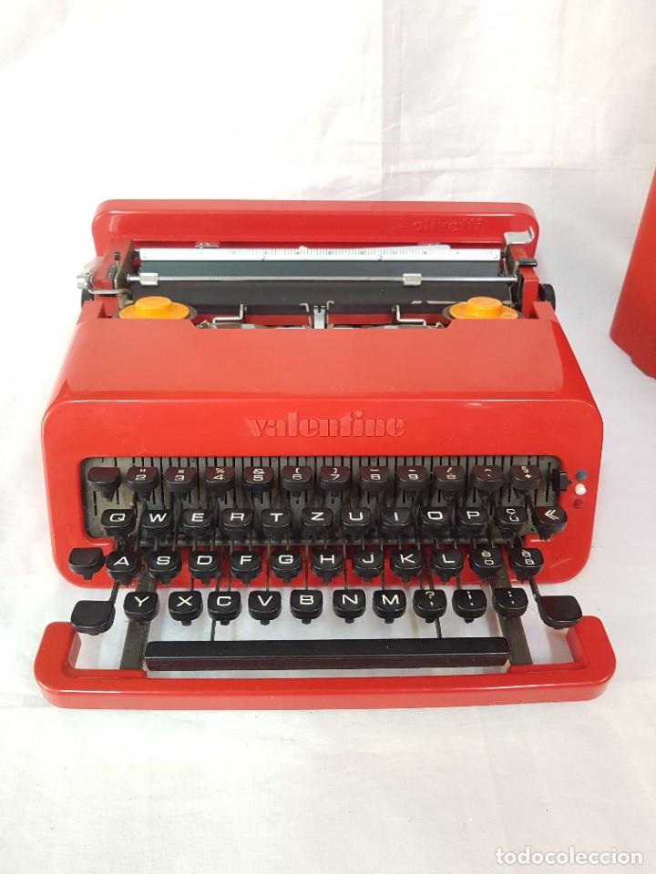 Antig&uuml;edades: Olivetti Valentine S, a&ntilde;os 60. - Foto 1