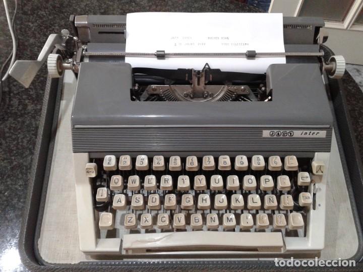 Antig&uuml;edades: MAQUINA DE ESCRIBIR JAPY inter, con maleta B - Foto 1