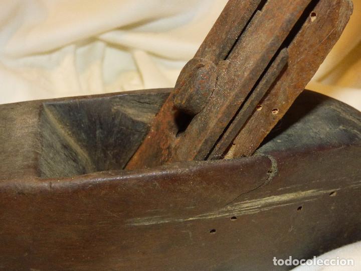 Antig&uuml;edades: Cepillo de carpintero. - Foto 2