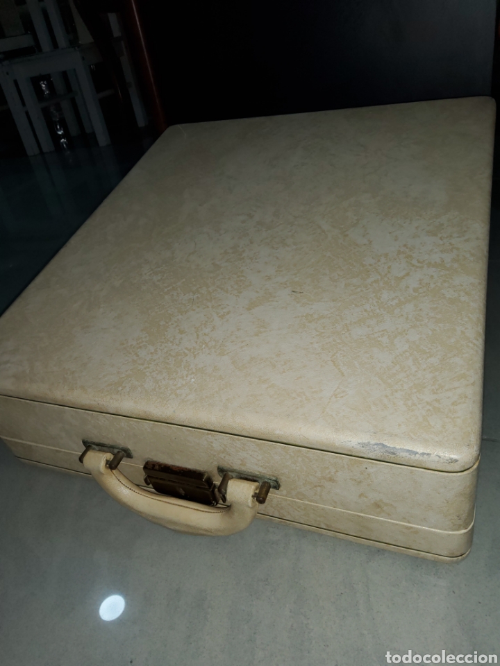 Antig&uuml;edades: M&aacute;quina de escribir antigua - Foto 3
