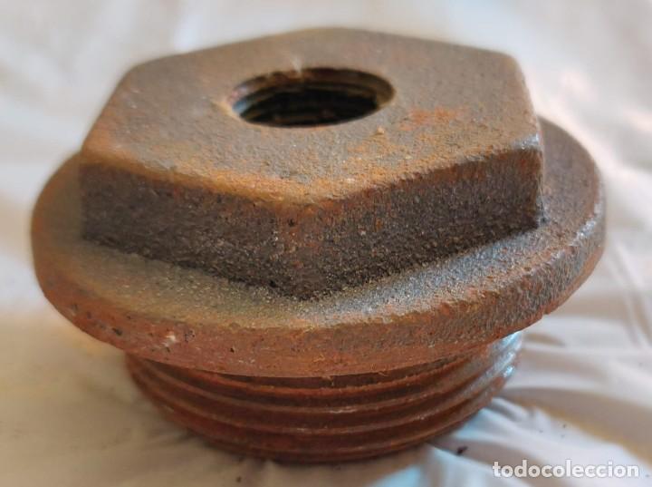 Antig&uuml;edades: Tapones de Rosca Hierro - Foto 3