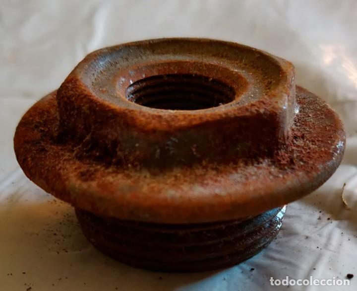 Antig&uuml;edades: Tapones de Rosca Hierro - Foto 3