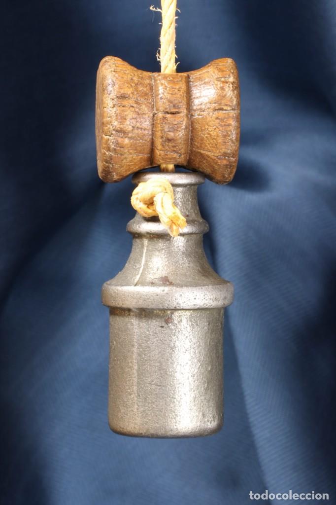 Antig&uuml;edades: Plomada construcci&oacute;n hierro. S.XVII. Plumb bob construction. - Foto 1