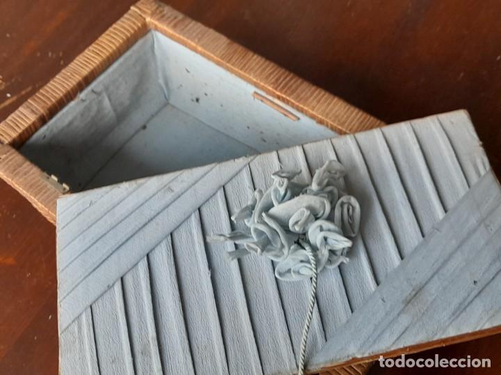 Antig&uuml;edades: COSTURERO DE MIMBRE vintage - Foto 5