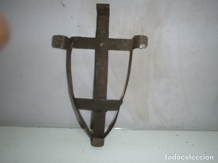 Antig&uuml;edades: TREBEDE PARA PLANCAH - Foto 1