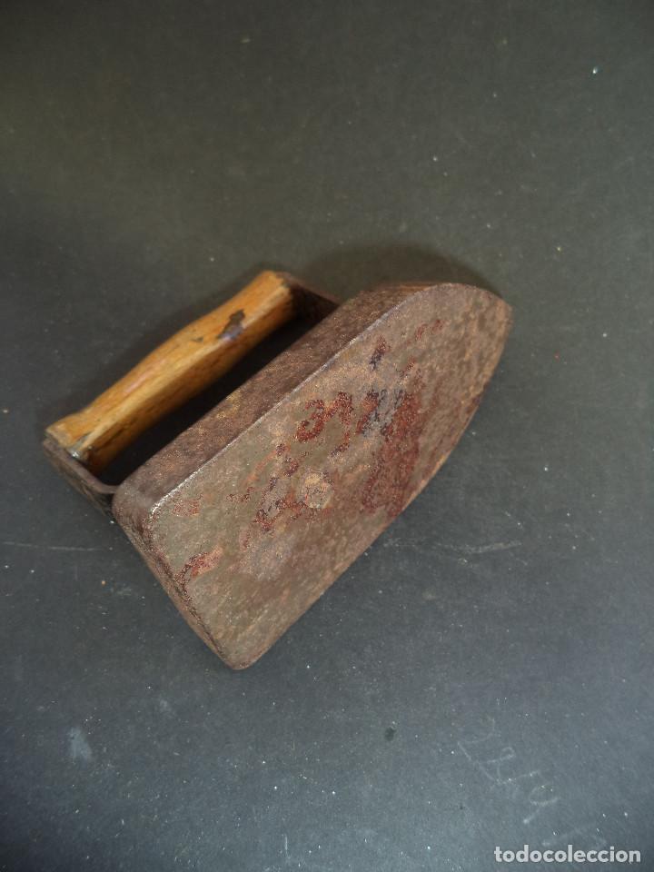 Antig&uuml;edades: Curiosa Coleccion de 25 Planchas e 5 acessorios - Foto 7
