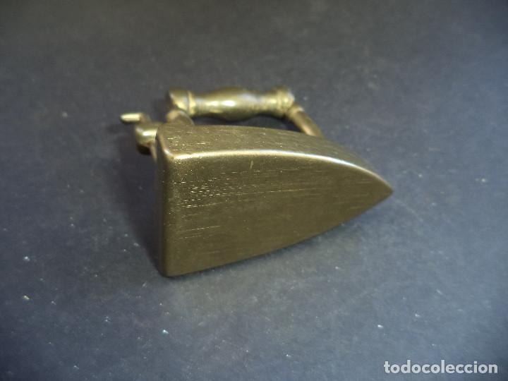 Antig&uuml;edades: Curiosa Coleccion de 25 Planchas e 5 acessorios - Foto 24