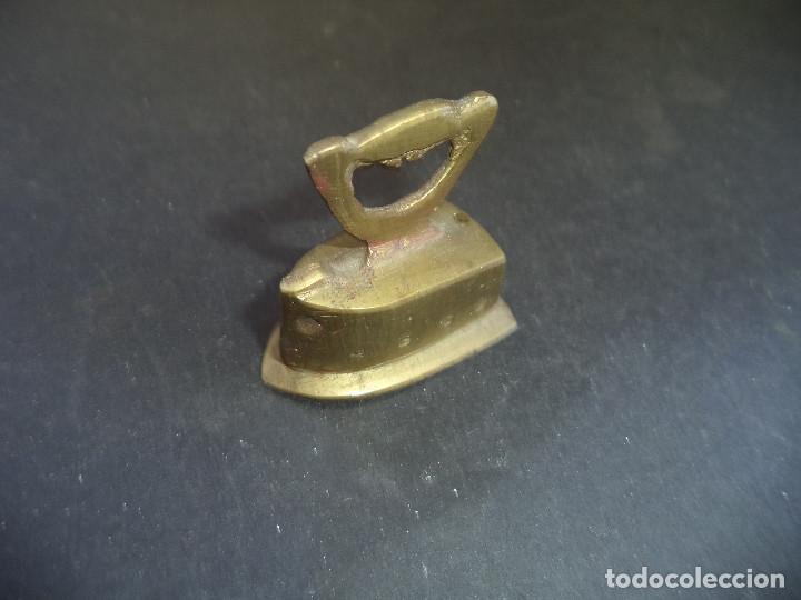 Antig&uuml;edades: Curiosa Coleccion de 25 Planchas e 5 acessorios - Foto 27