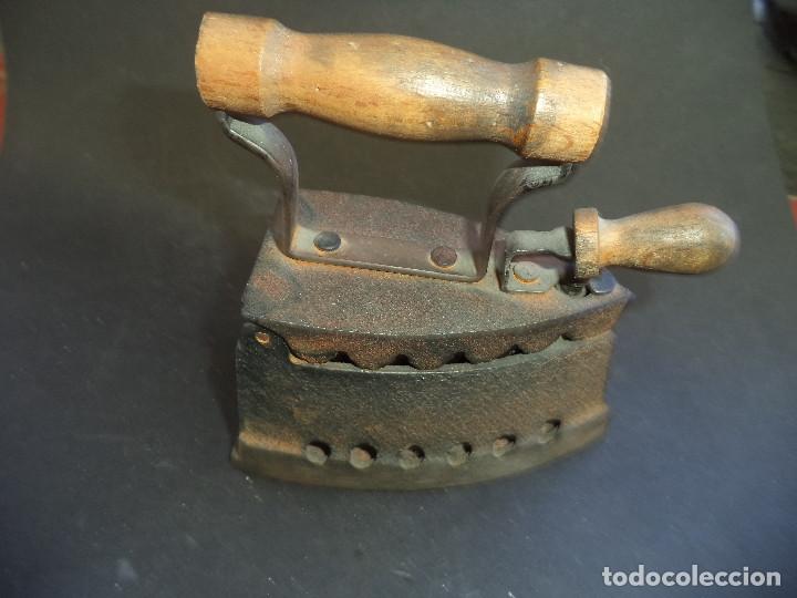 Antig&uuml;edades: Curiosa Coleccion de 25 Planchas e 5 acessorios - Foto 29