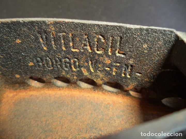 Antig&uuml;edades: Curiosa Coleccion de 25 Planchas e 5 acessorios - Foto 31