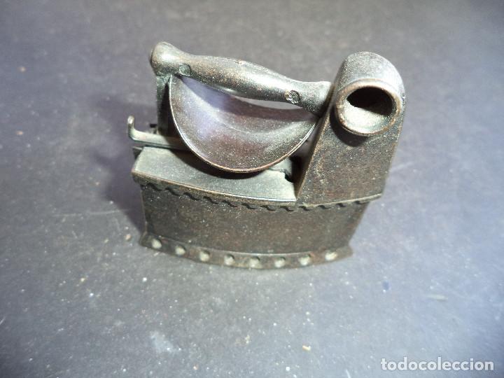 Antig&uuml;edades: Curiosa Coleccion de 25 Planchas e 5 acessorios - Foto 58