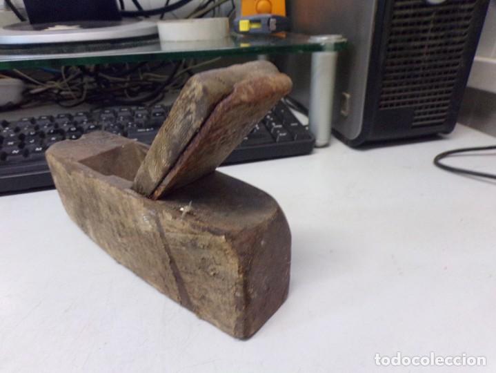 Antig&uuml;edades: ESTAMOS LIQUIDANDO. Cepillo Garlopa Carpintero - Foto 6