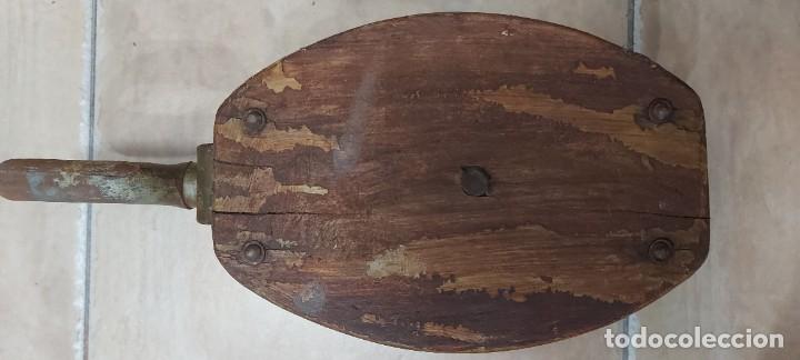 Antig&uuml;edades: Polea, roldana o mot&oacute;n de barco. - Foto 2