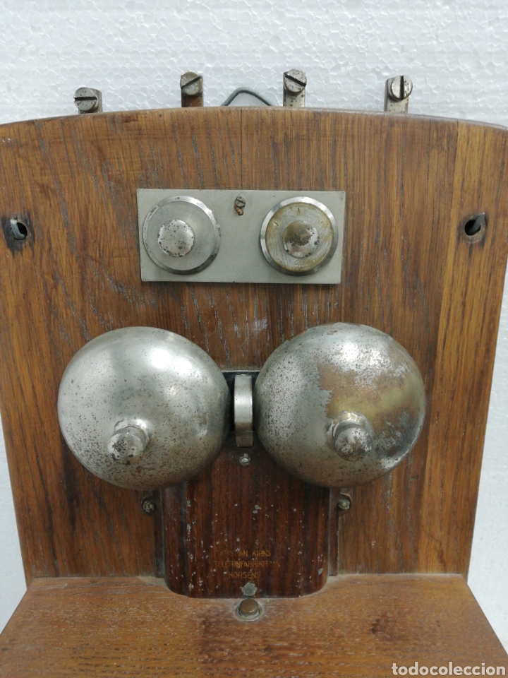 Tel&eacute;fonos: Antiguo Tel&eacute;fono de pared de magneto. - Foto 2