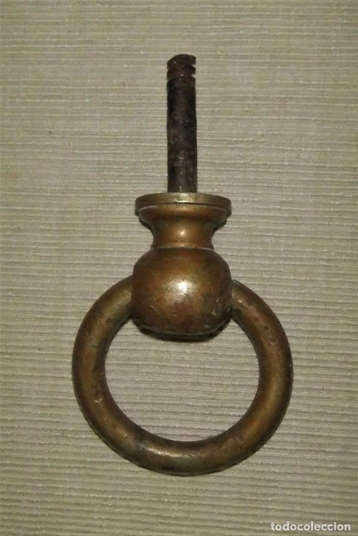 Antig&uuml;edades: ALDABA TIRADOR DE BRONCE MACIZO ARGOLLA - Foto 2