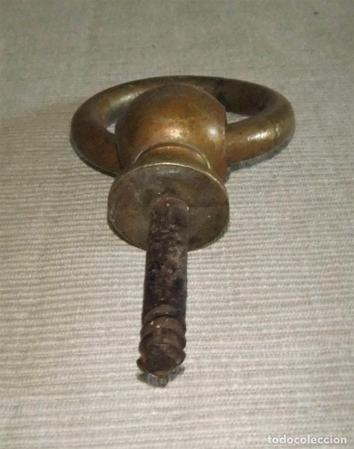 Antig&uuml;edades: ALDABA TIRADOR DE BRONCE MACIZO ARGOLLA - Foto 3