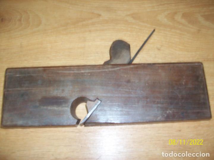 Antig&uuml;edades: ANTIGUO CEPILLO/GARLOPA DE CARPINTERO - Foto 2