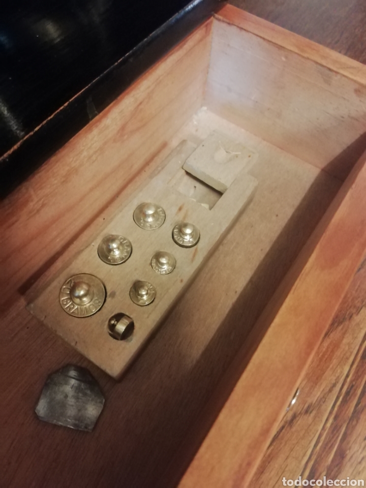 Antig&uuml;edades: Balanza antigua con pesas - Foto 11