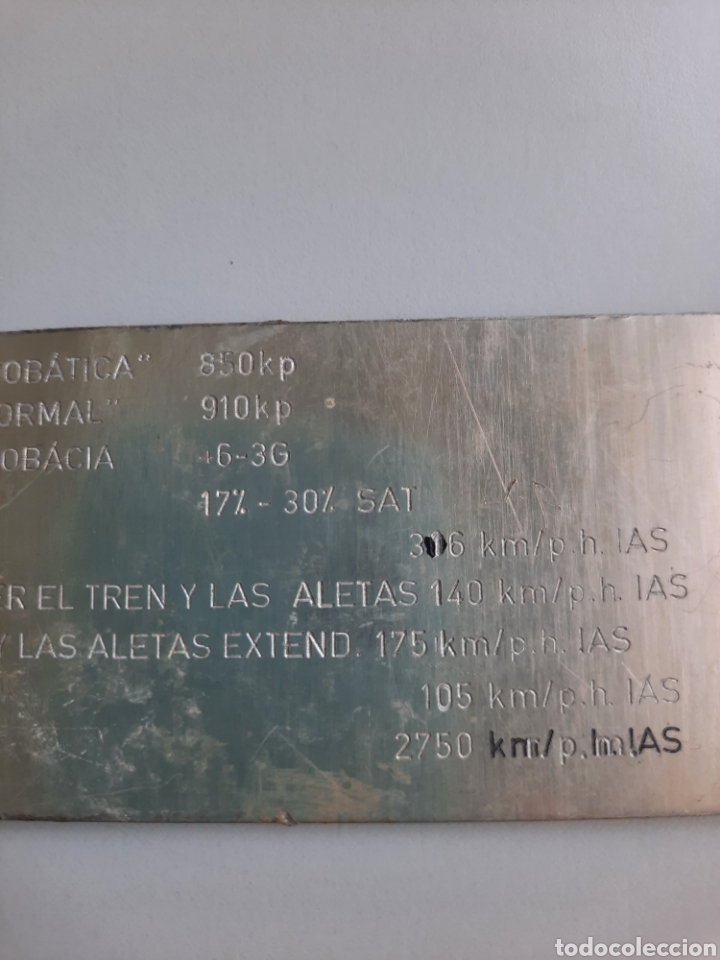 Antig&uuml;edades: Placa de caracter&iacute;sticas de antigua avioneta - Foto 3
